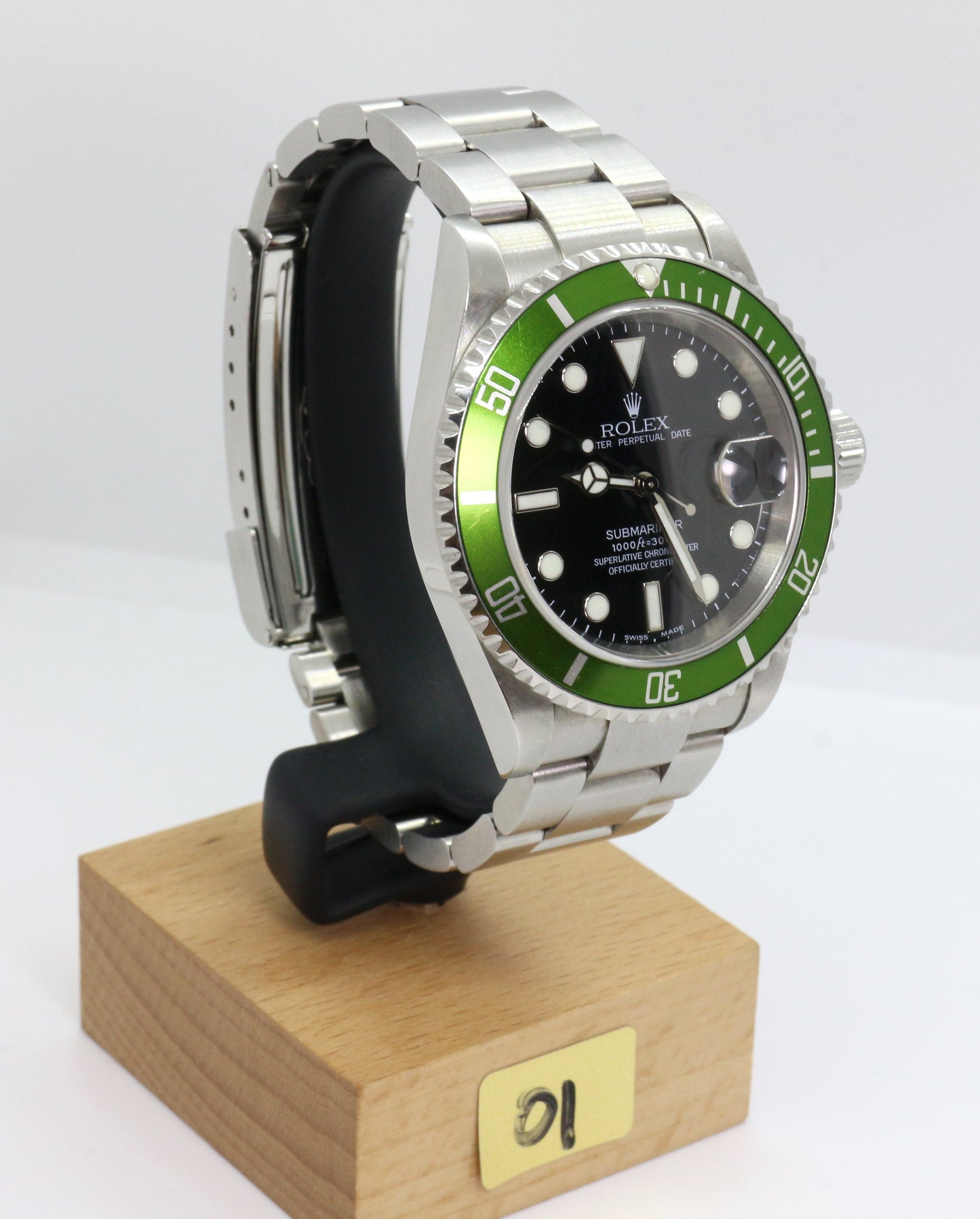 Rolex 16610LV Y-Series Submariner “Kermit” Full Set (Very Rare)