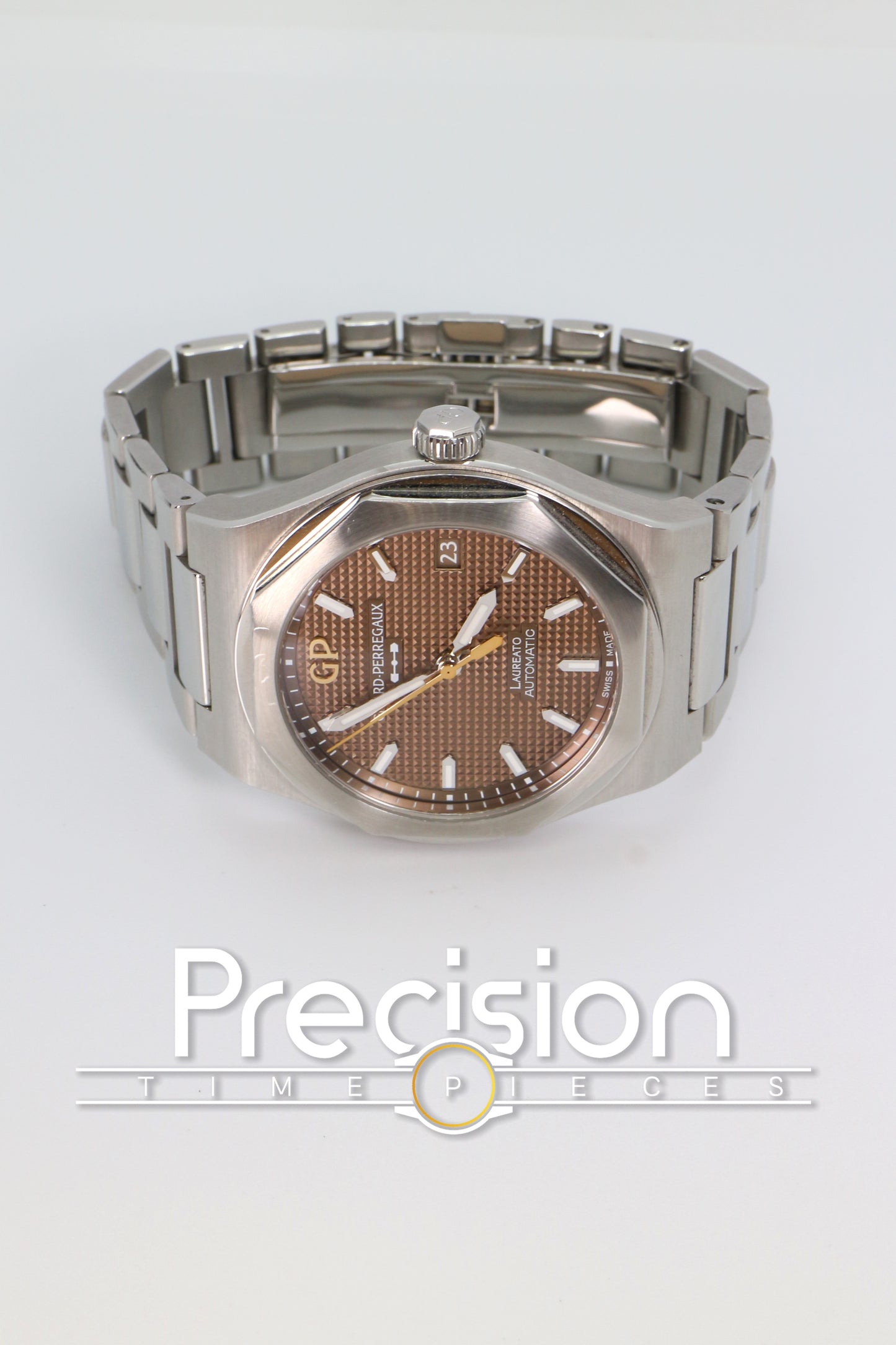 Girard-Perregaux Model: Laureato Reference: 81005-11-3154-1CM 38mm