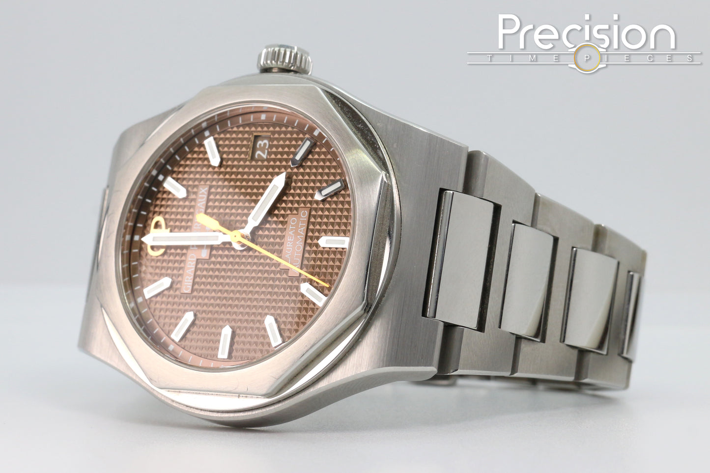 Girard-Perregaux Model: Laureato Reference: 81005-11-3154-1CM 38mm