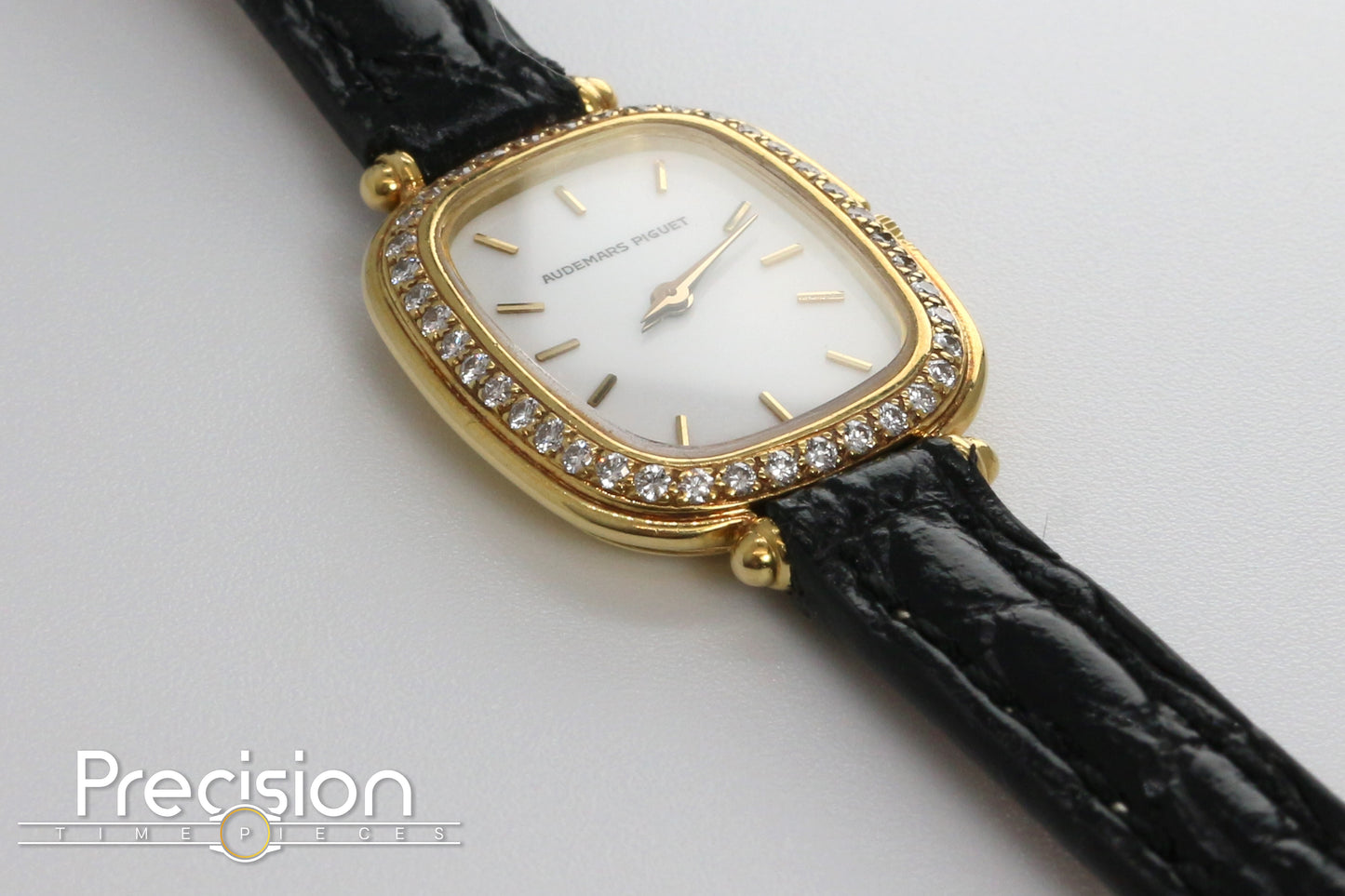Audemars Piguet Ladies Quartz 19mm 18K Yellow Gold