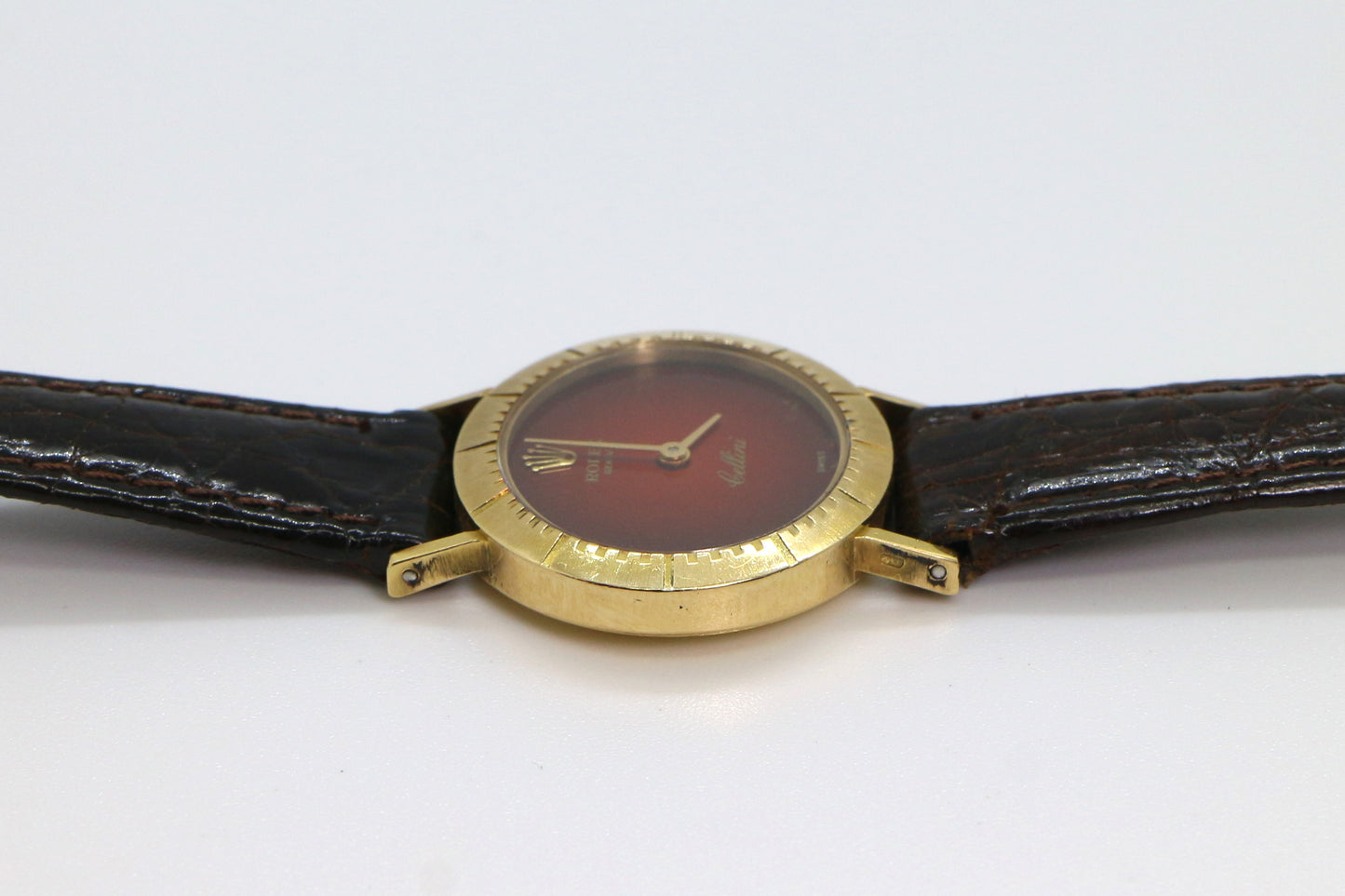 Rolex Cellini Ref: 4081 Red Vignette Dial ŵ Papers Manual Wind 18K Yellow Gold