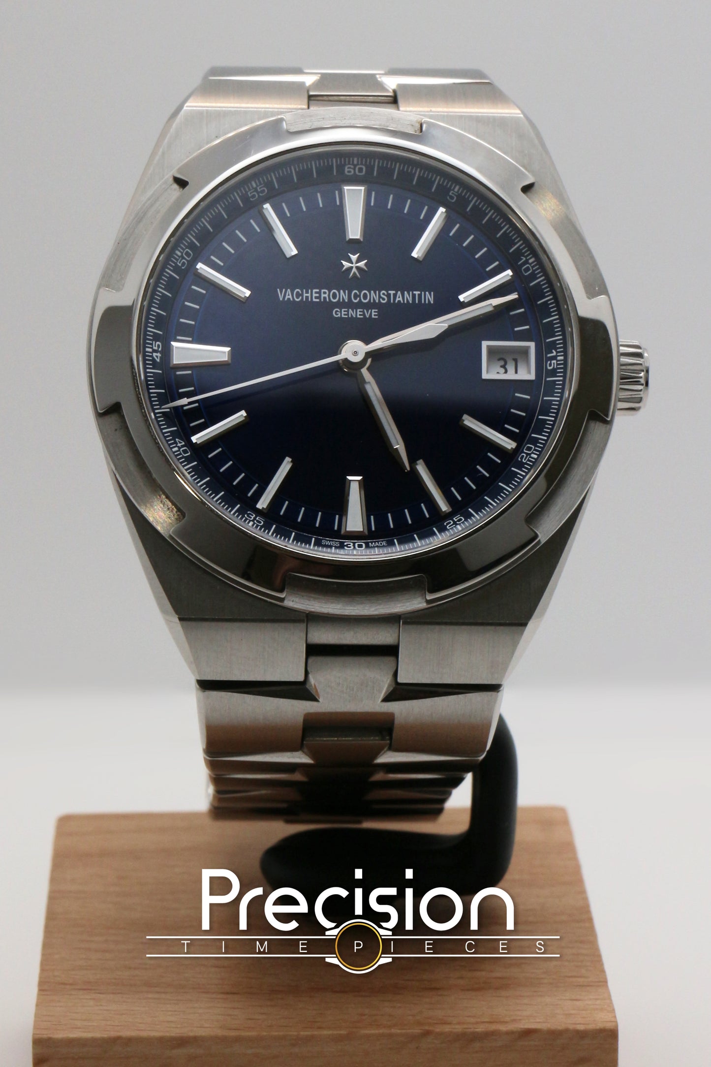 Vacheron Constantin Overseas Ref: 4500V/110A-B128 41mm Full Set