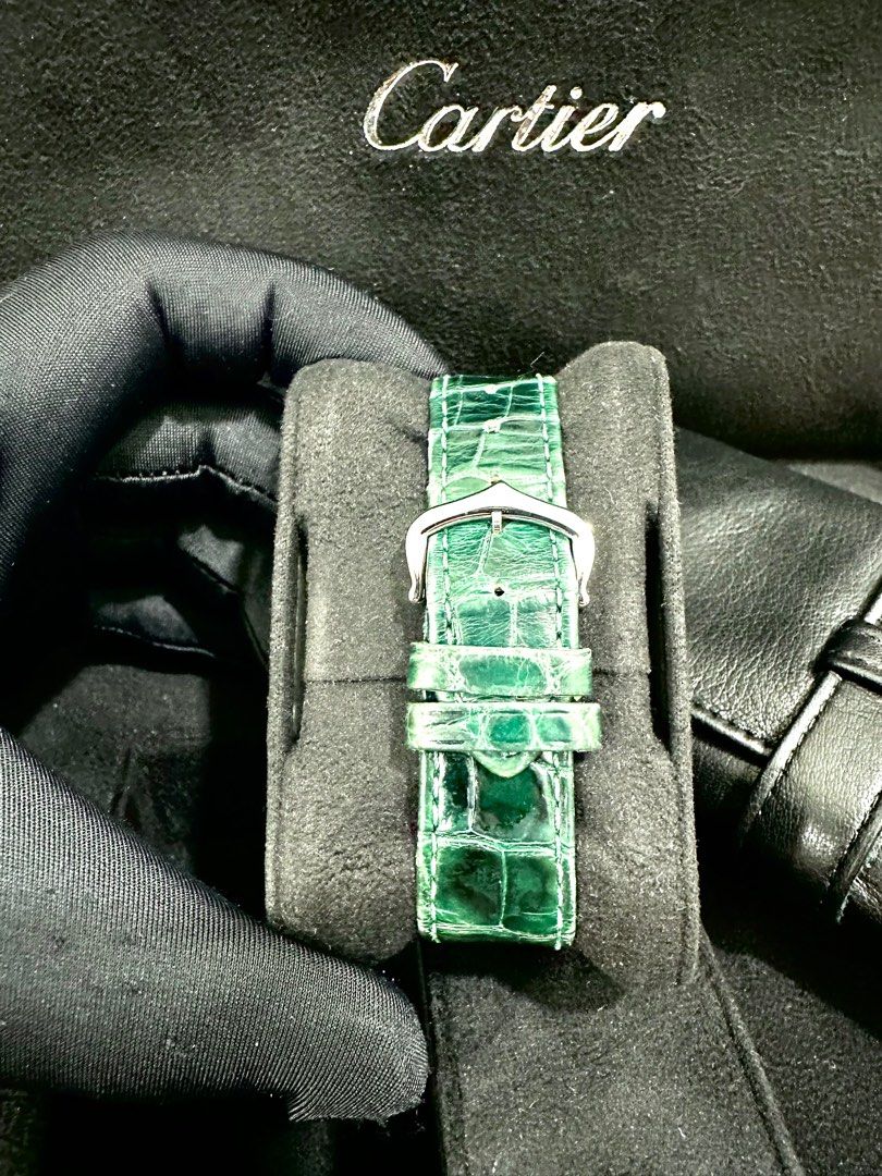 Cartier Tank (Mus Cartier) Ref: 4323 25mm Quartz
