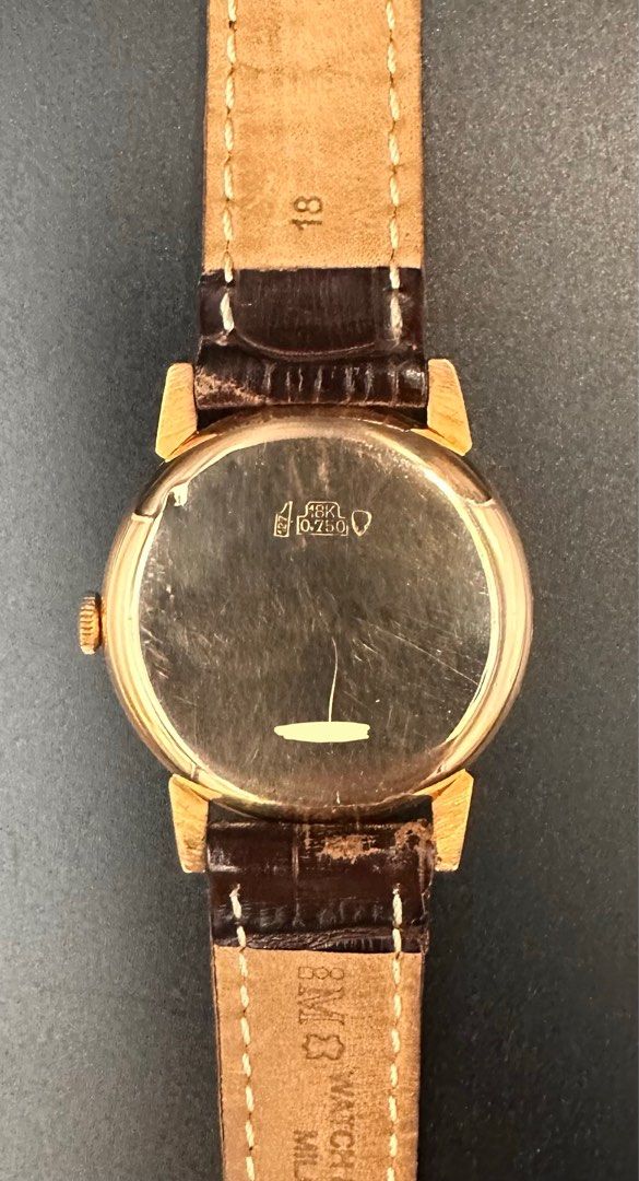 Eska Regulateur 18K Yellow Gold