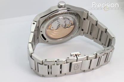 Girard-Perregaux Model: Laureato Reference: 81005-11-3154-1CM 38mm
