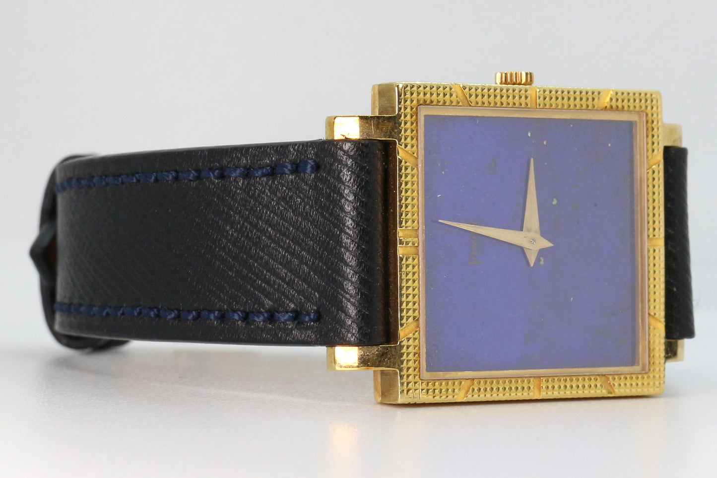 Piaget Ref: 937 Yellow Gold 25mm ŵ Rare & Lapis Lazuli Dial