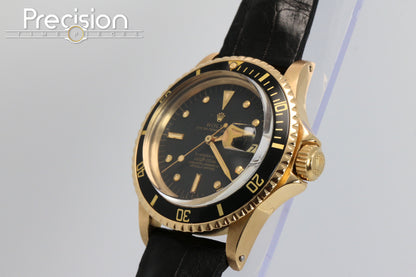 Rolex Submariner Ref: 1680/8 Nipple Dial 18K Yellow Gold 40mm