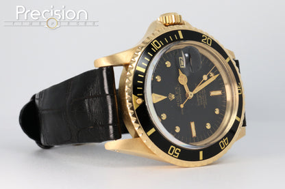 Rolex Submariner Ref: 1680/8 Nipple Dial 18K Yellow Gold 40mm