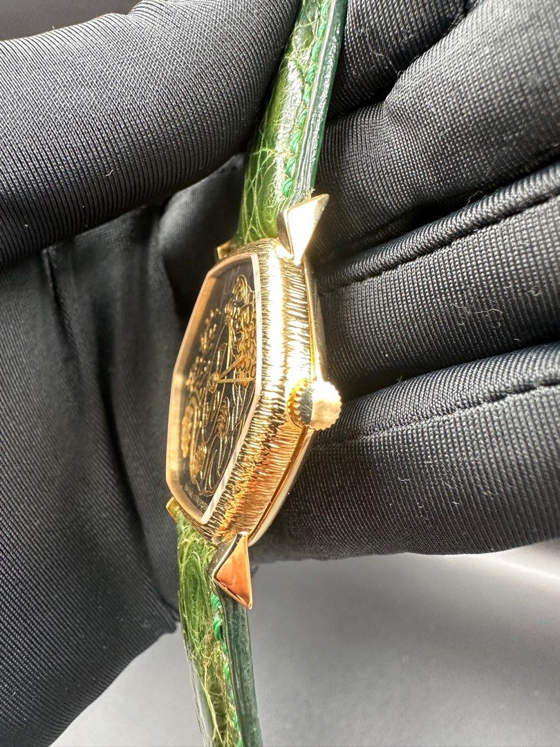 Baume & Mercier 18K Gold Hexagon “Crouching Dragon” dial