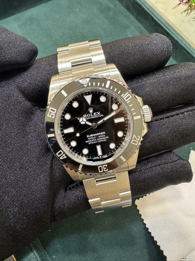 BNIB Rolex Submariner 41mm No Date 124060 Current Date