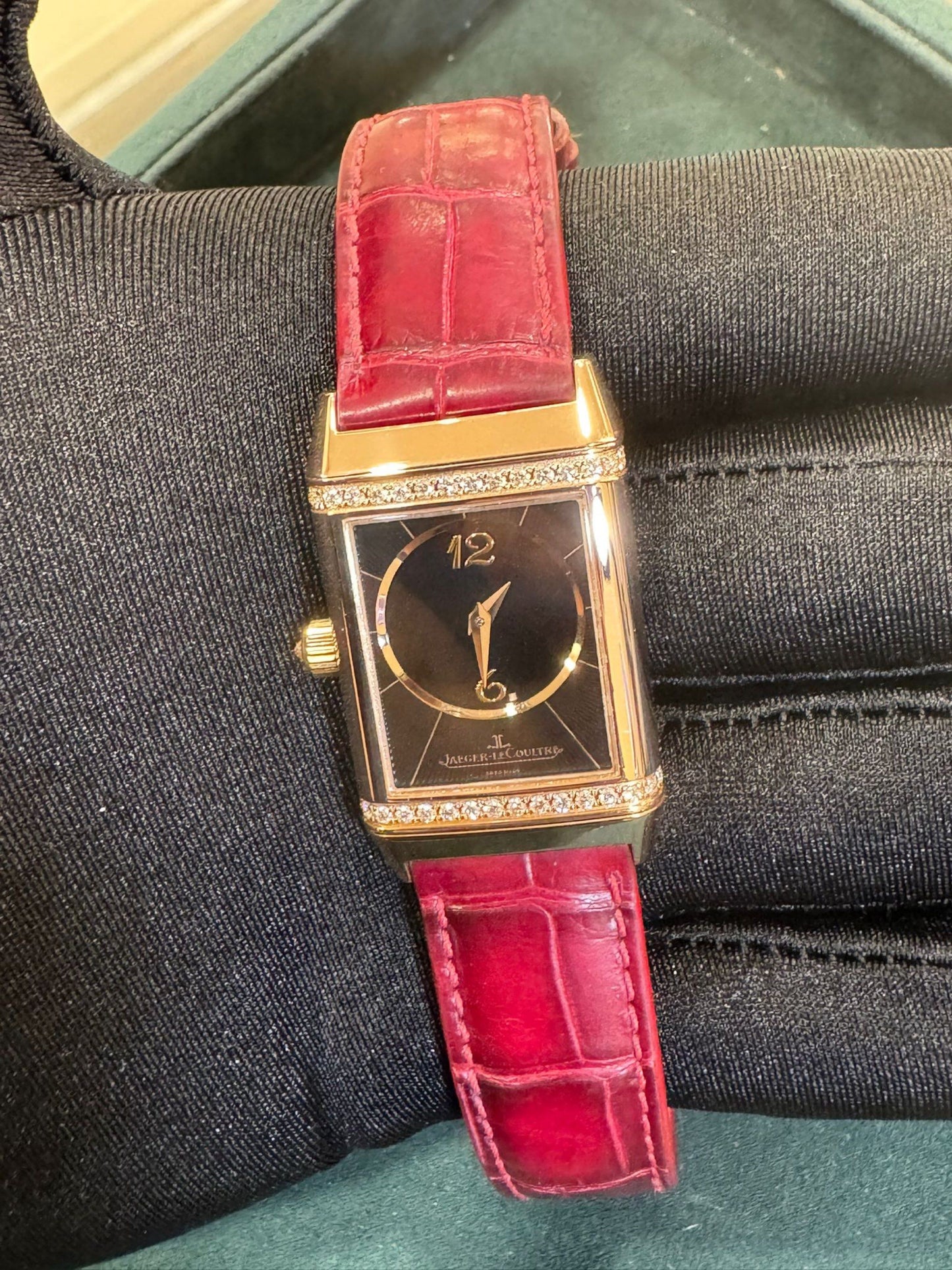 Jaeger-LeCoultre Reverso Ref: Q2562402 18K Rose Gold 23mm Full Set