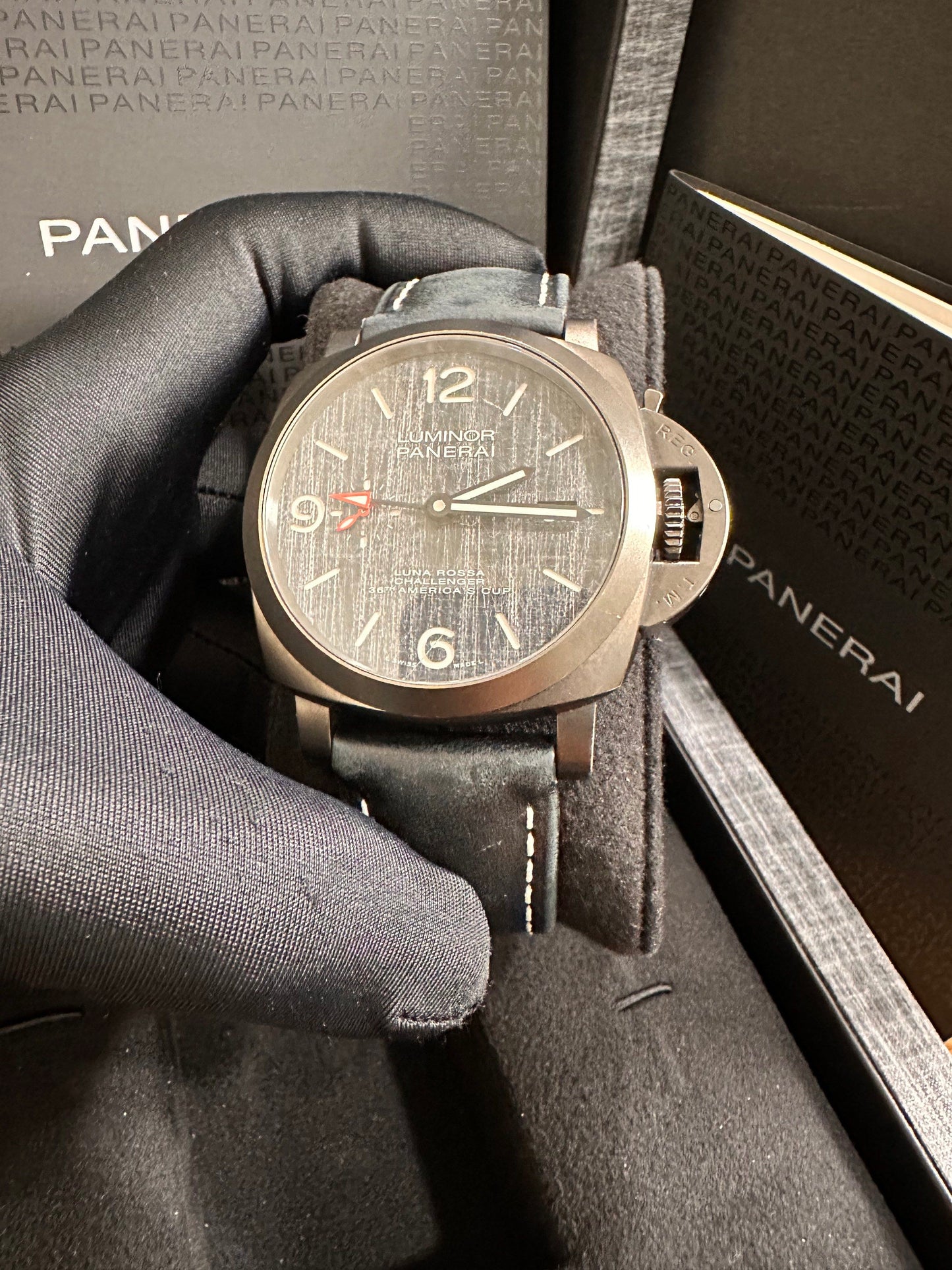 Panerai Luminor 1950 3-Days GMT Luna Rosa Challenger 36th American Cup 44mm PAM01036