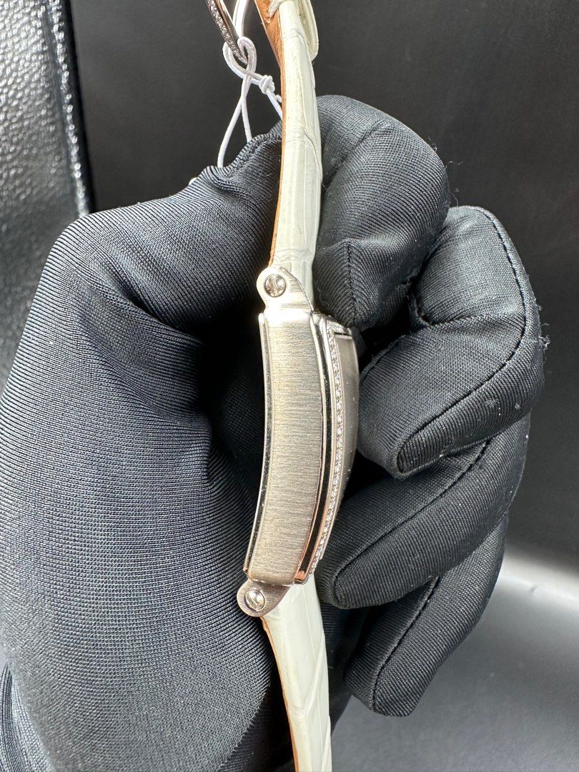 Roger Dubuis Limited Edition Golden Square Hand Wound