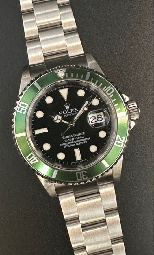 Rolex 16610LV Submariner “The Kermit”
