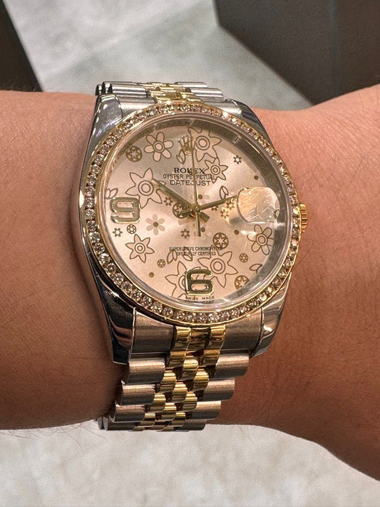 Rolex DateJust 36 Ref: 116233 a Two-Tone ŵ Silver Flora Dial