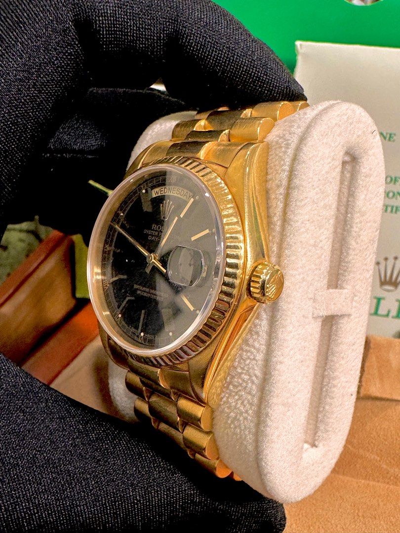 Rolex Day-Date 36 Ref: 18038 Full Set Black Dial R-Series 1989