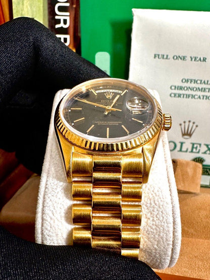 Rolex Day-Date 36 Ref: 18038 Full Set Black Dial R-Series 1989