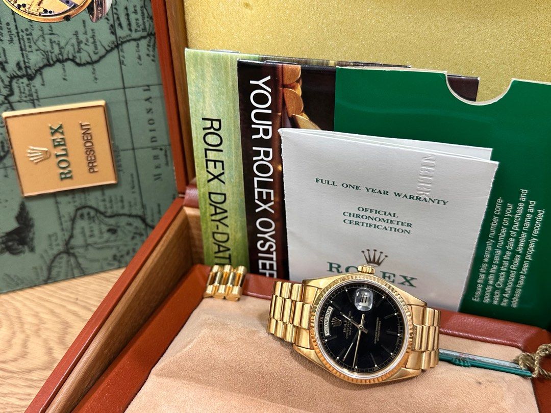 Rolex Day-Date 36 Ref: 18038 Full Set Black Dial R-Series 1989