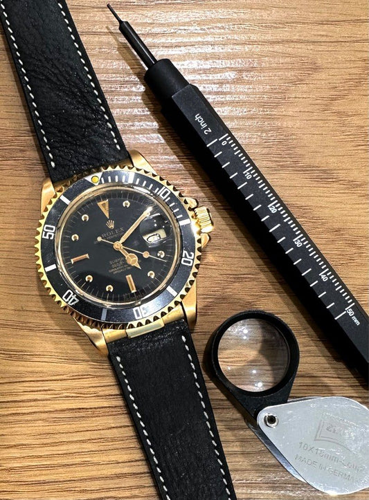 Rolex Ref: 1680/8 Yellow Gold Submariner Plexiglass