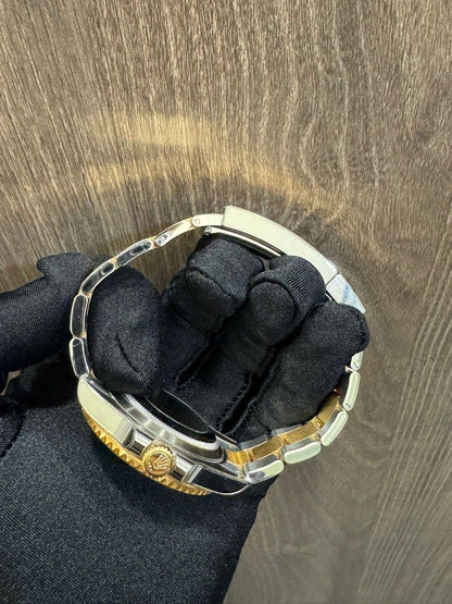 Rolex Submariner 41 Black Two-Tone 18K Yellow Gold & Stainless Steel Like New Condition