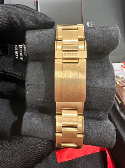 Tudor Black Bay 58 Bronze Ref: 79012M Brown Dial & Insert 39mm New Old Stock Dec 2021 Full Set